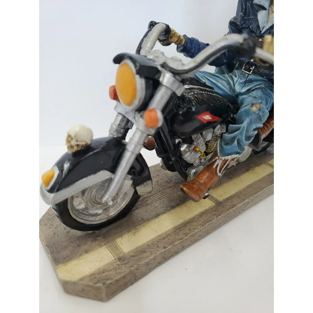 Figurine-Skull Lovers Riding Motorcycle By Studio Collection/Pacific/Resin/5058 - Picture 11 of 16